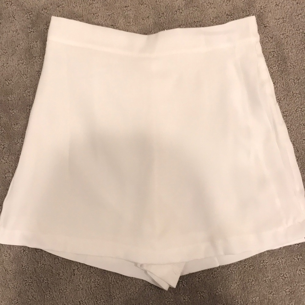 white skort
